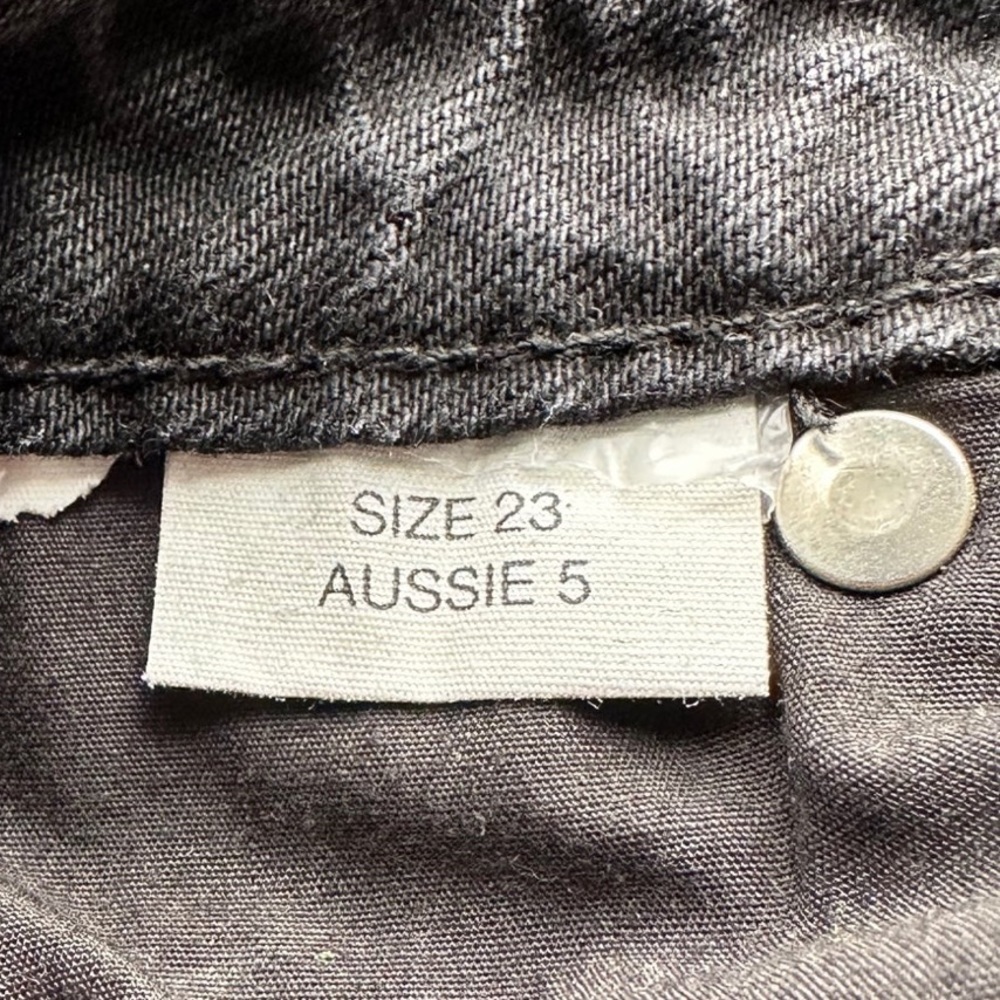 Rolla’s Black Denim Jeans - high rise straight leg - Picture 10 of 10